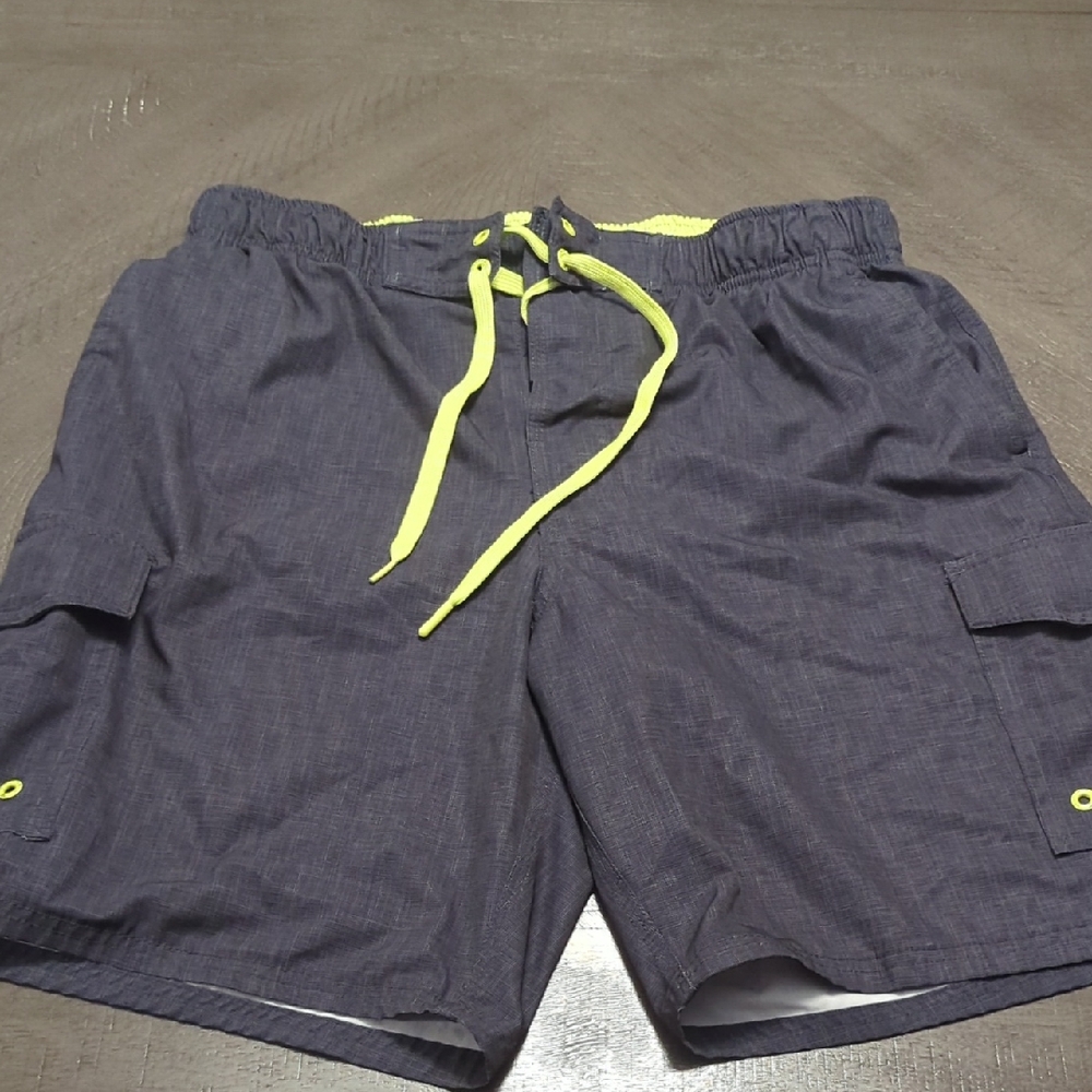 ZeroXposur Charcoal Shorts with Bright Yellow Accents